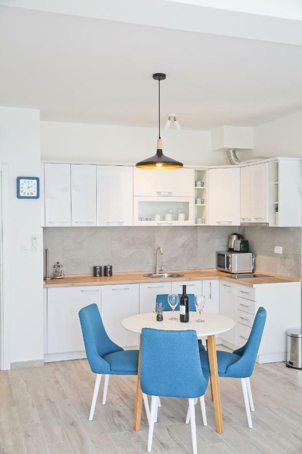 Apartments Boka Blue Dobrota Kotor Bagian luar foto